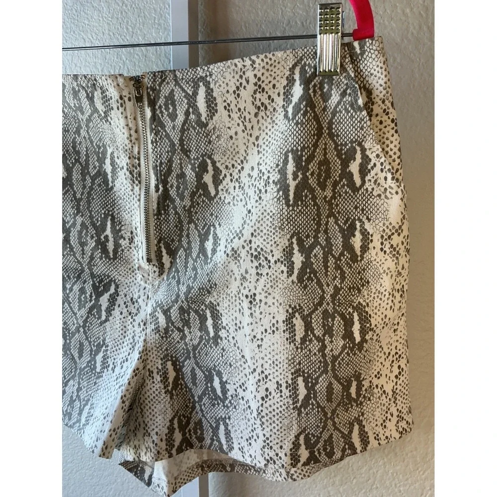 Altar'd State Snakeskin Print High Waisted Shorts Grey White Size L